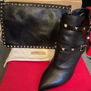 Valentino Rockstud pebble bootie size 41
